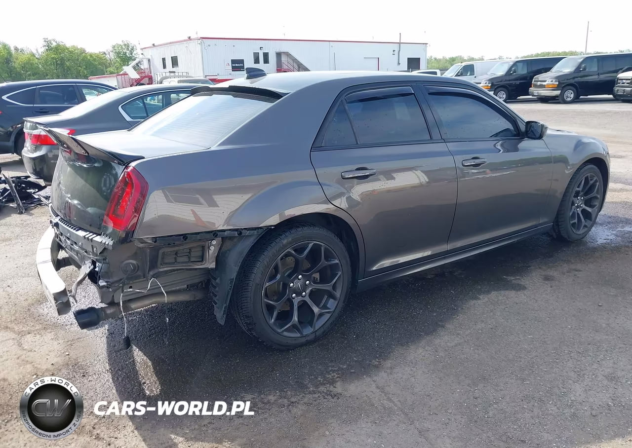 2020 Chrysler 300 300S VIN:2C3CCABT8LH187283 - 4