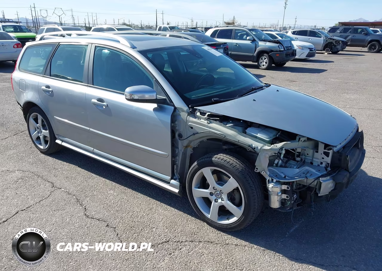 2011 Volvo V50 T5-T5 R-Design