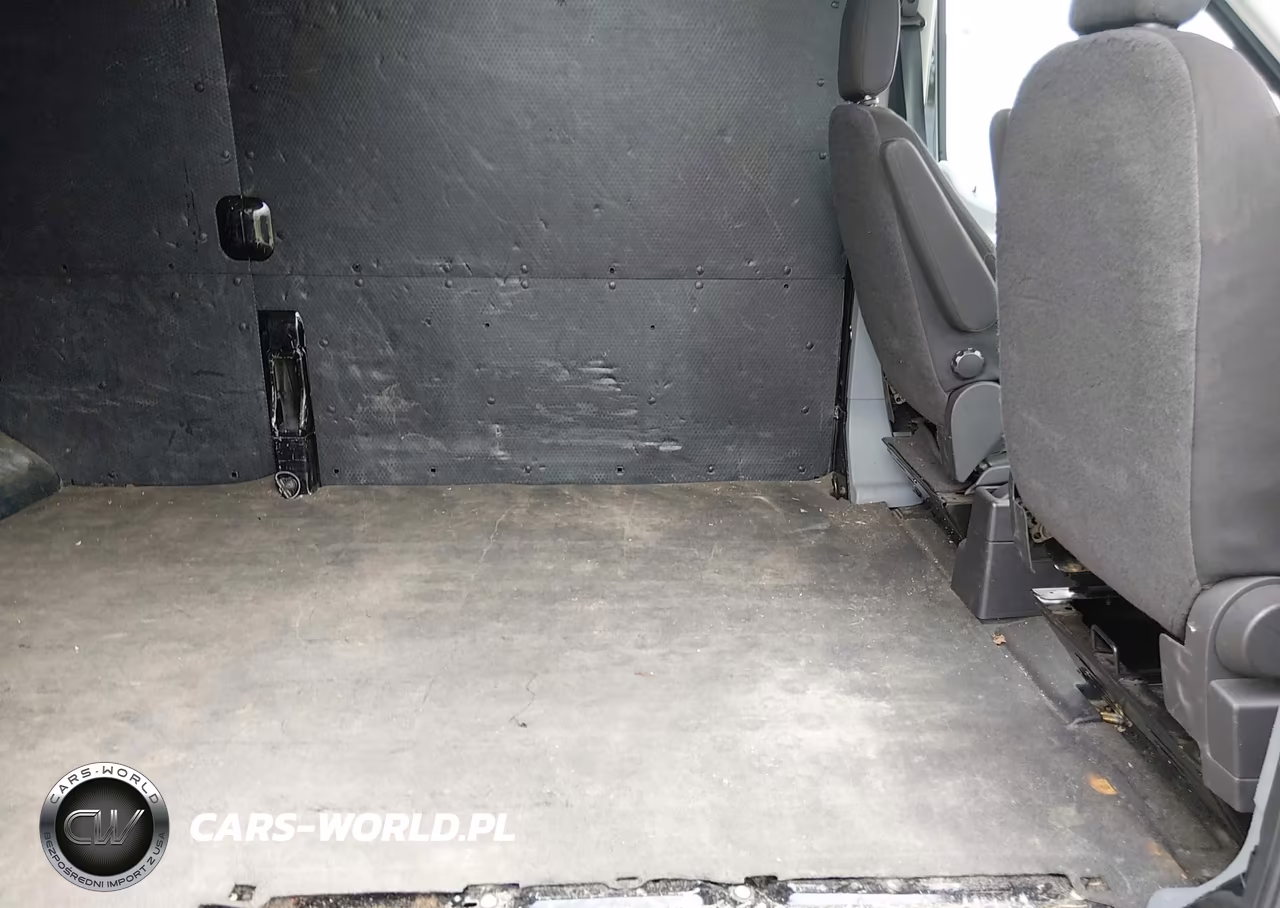 2019 Ford Transit-350 VIN:1FTBF4XG3KKB26667 - 8
