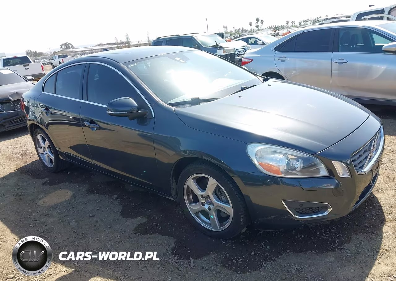 2013 Volvo S60 T5 Platinum