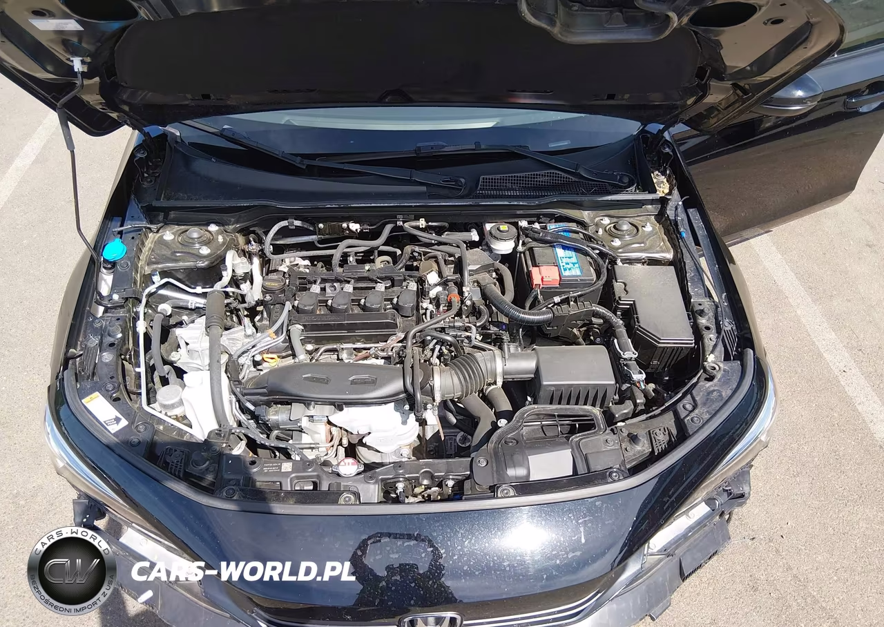 2024 Honda Civic Touring VIN:2HGFE1F94RH303459 - 10
