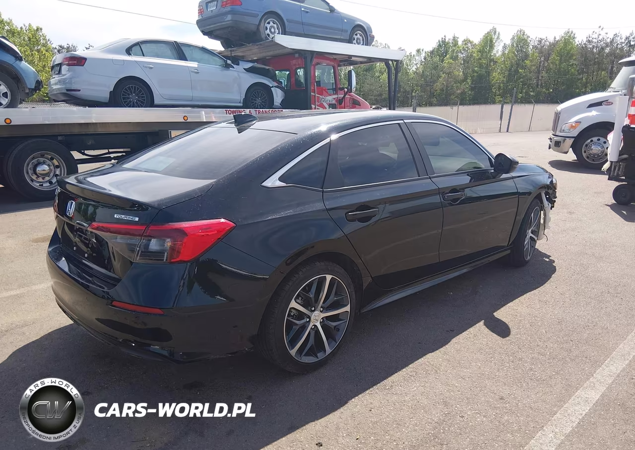 2024 Honda Civic Touring VIN:2HGFE1F94RH303459 - 4