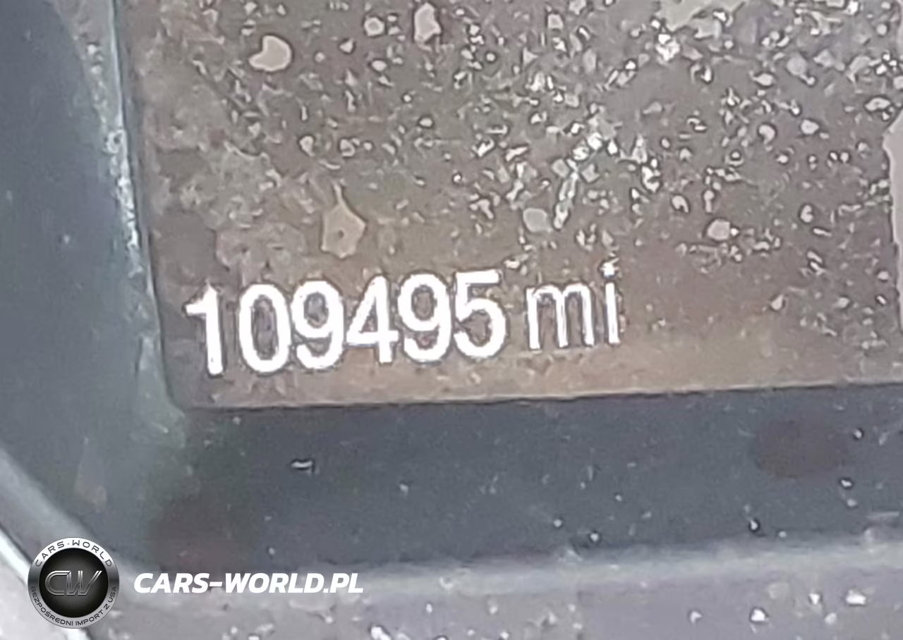 2017 Ford Escape Titanium VIN:1FMCU9J96HUA77412 - 16