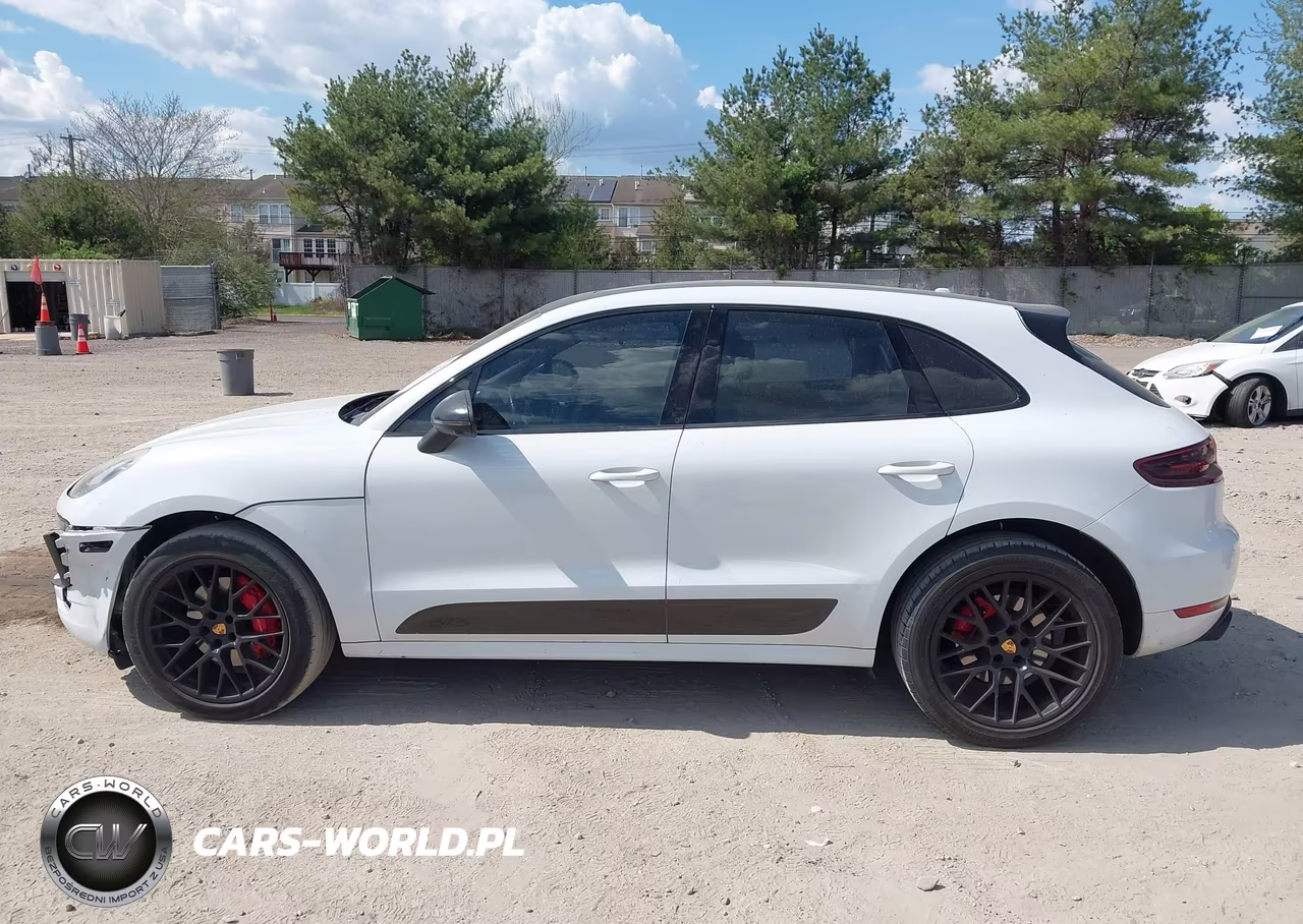 2017 Porsche Macan Gts VIN:WP1AG2A53HLB52627 - 14