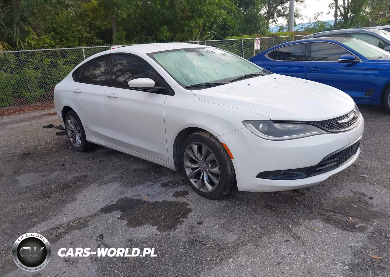2016 Chrysler 200 S