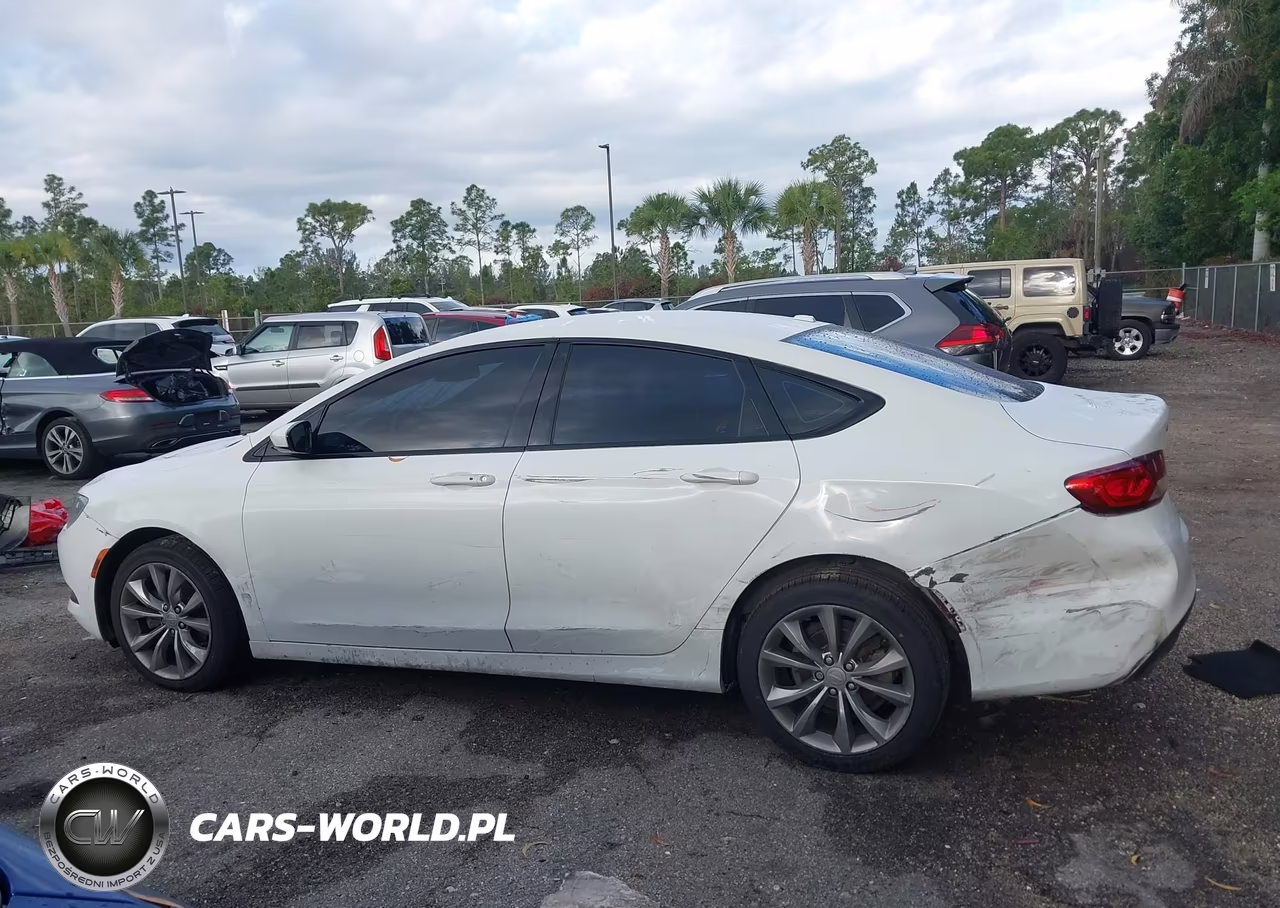 2016 Chrysler 200 S VIN:1C3CCCBB7GN111599 - 14