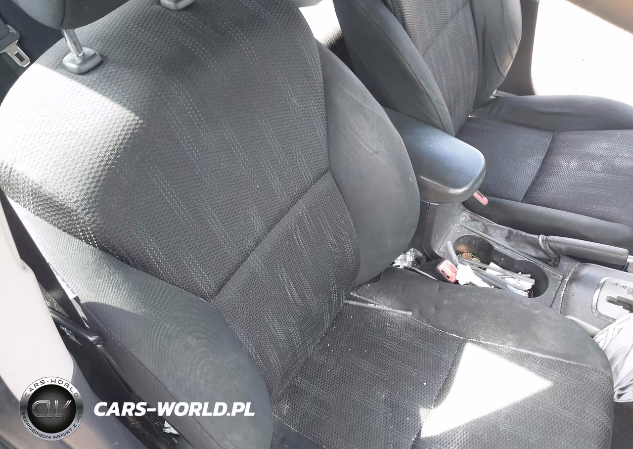 2011 Toyota Corolla S VIN:2T1BU4EE6BC592487 - 5