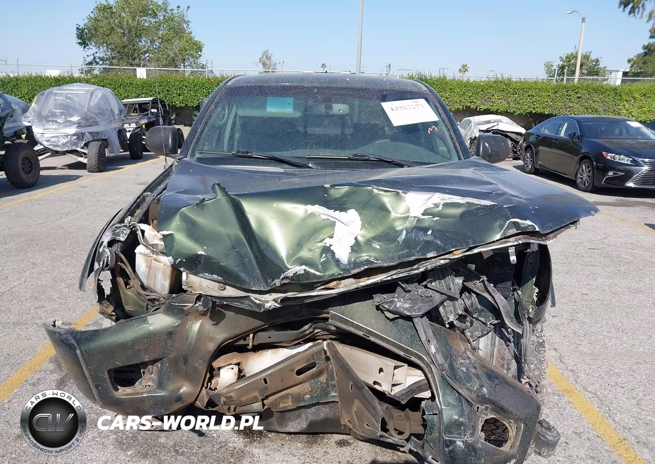 2012 Toyota Tacoma Base V6 VIN:5TFUU4EN2CX039279 - 11