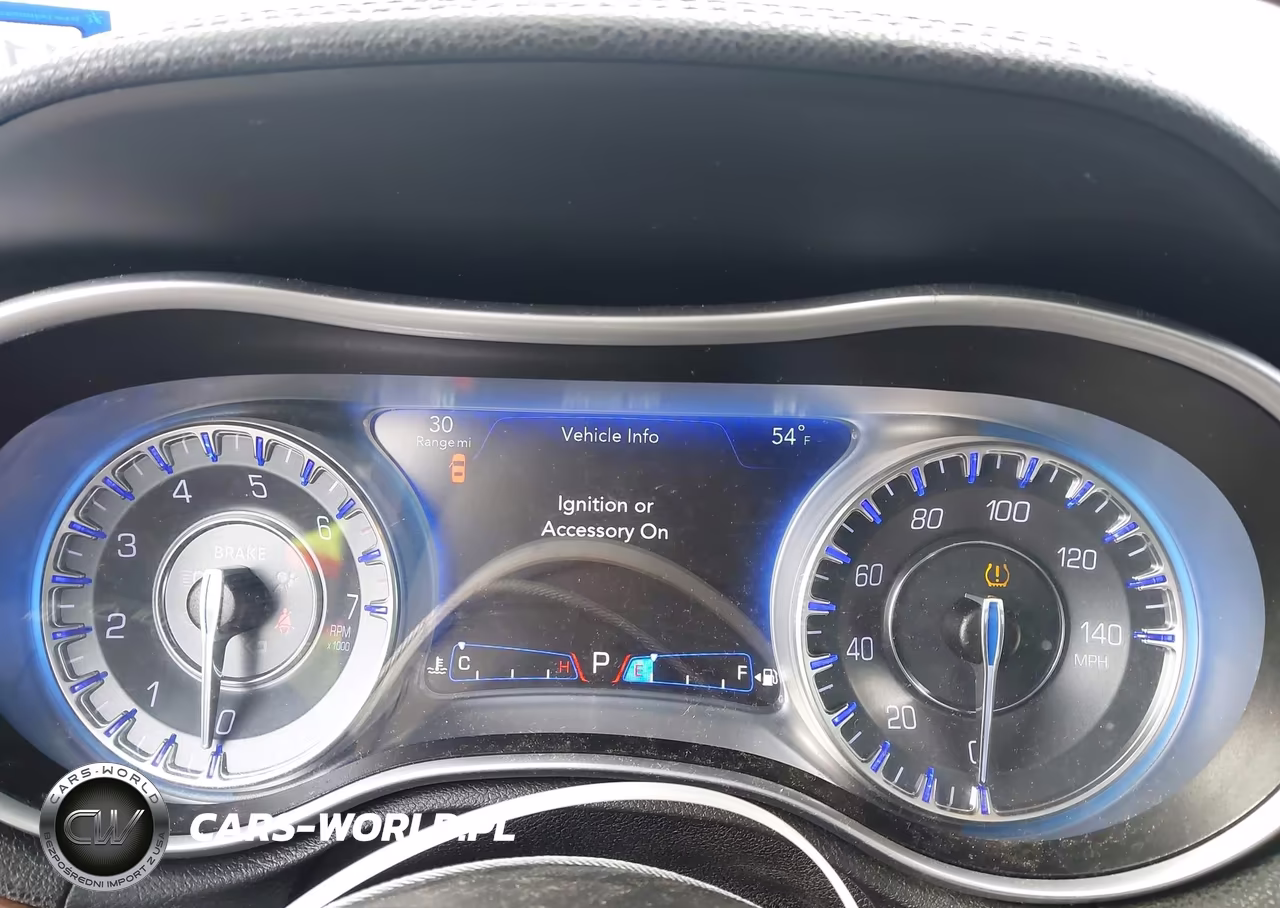 2017 Chrysler 300C Platinum VIN:2C3CCAPG3HH661367 - 7