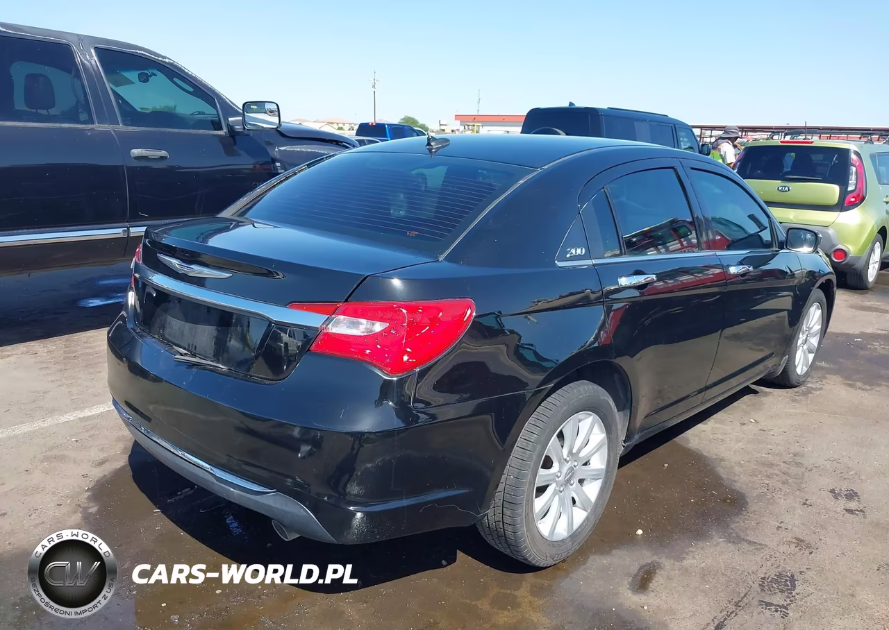 2013 Chrysler 200 Limited VIN:1C3CCBCG4DN610117 - 4