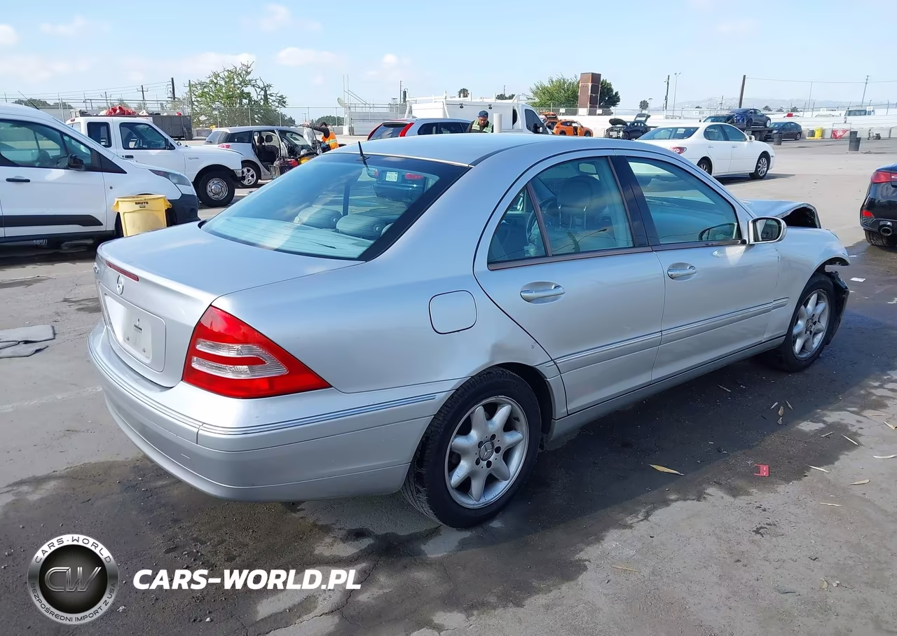 2003 Mercedes-Benz C 240 VIN:WDBRF61J93F314827 - 4