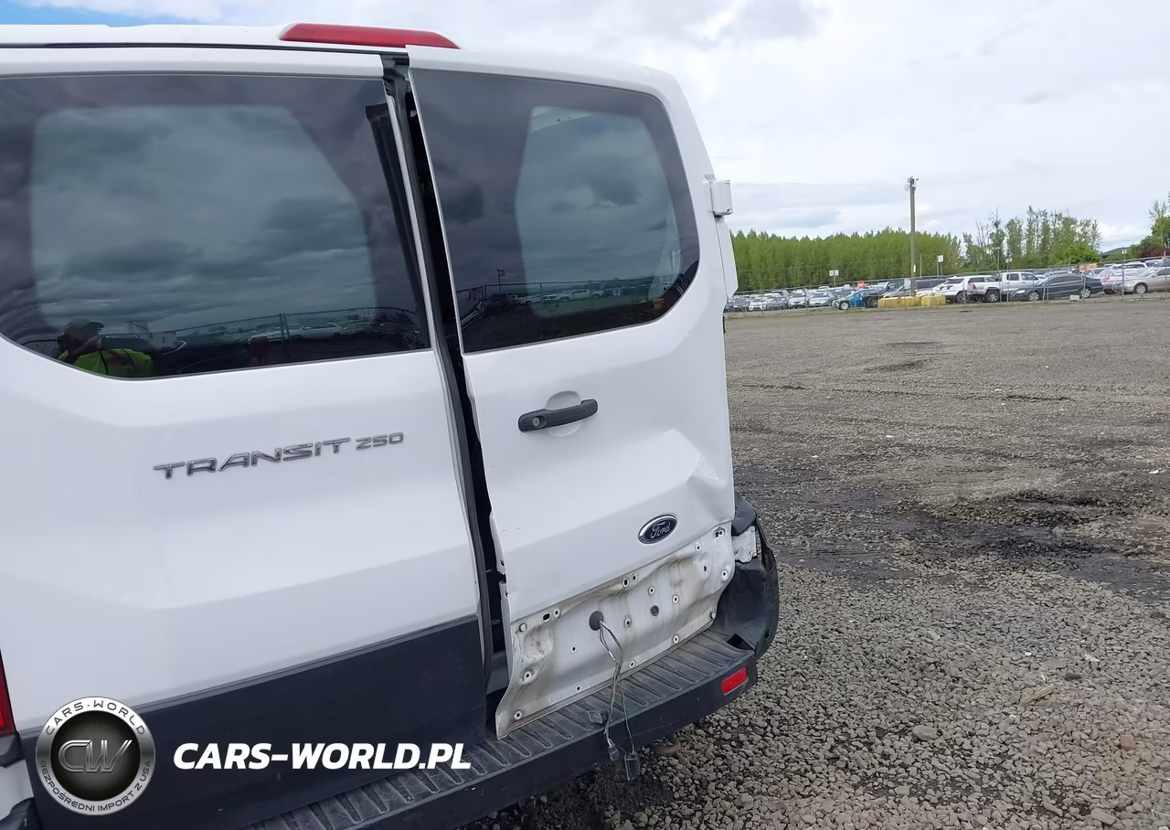 2019 Ford Transit-250 VIN:1FTYR1YM4KKA89648 - 18