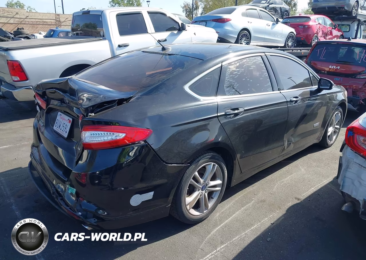 2016 Ford Fusion Energi Titanium VIN:3FA6P0SU7GR229149 - 4