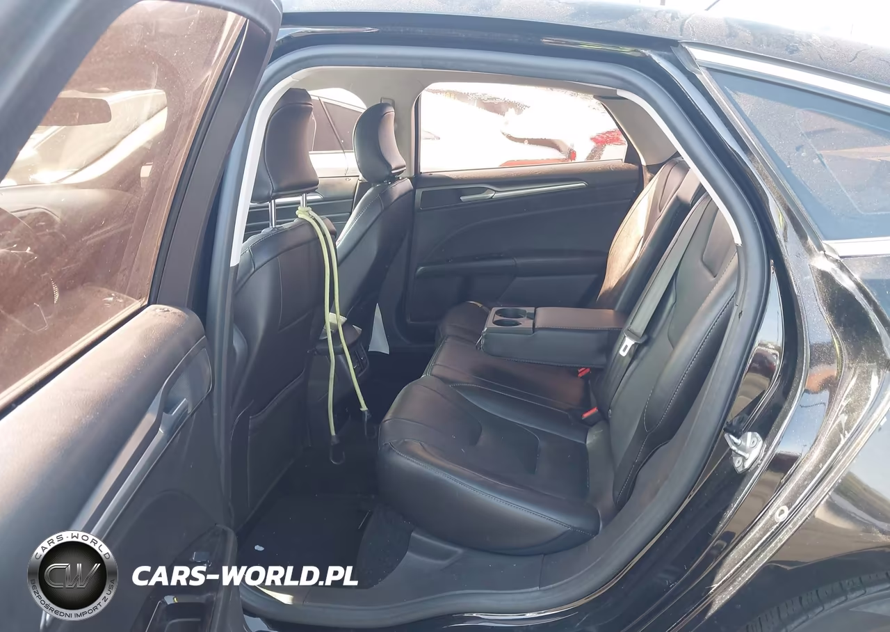 2016 Ford Fusion Energi Titanium VIN:3FA6P0SU7GR229149 - 8