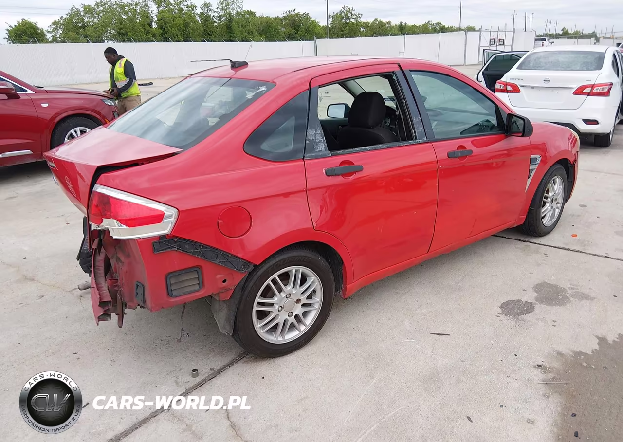 2008 Ford Focus Se-Ses VIN:1FAHP35N28W102676 - 4