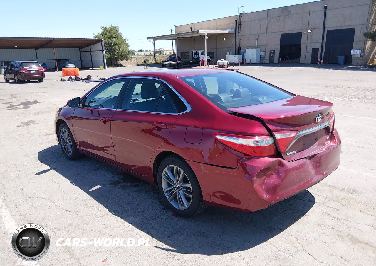 2016 Toyota Camry Se VIN:4T1BF1FK9GU574925 - 3