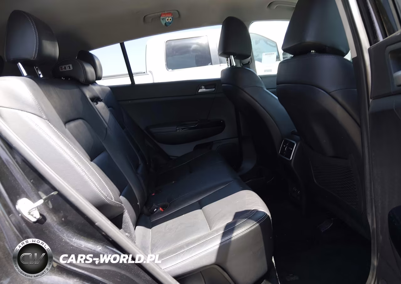 2018 Kia Sportage Ex VIN:KNDPN3AC8J7354447 - 8