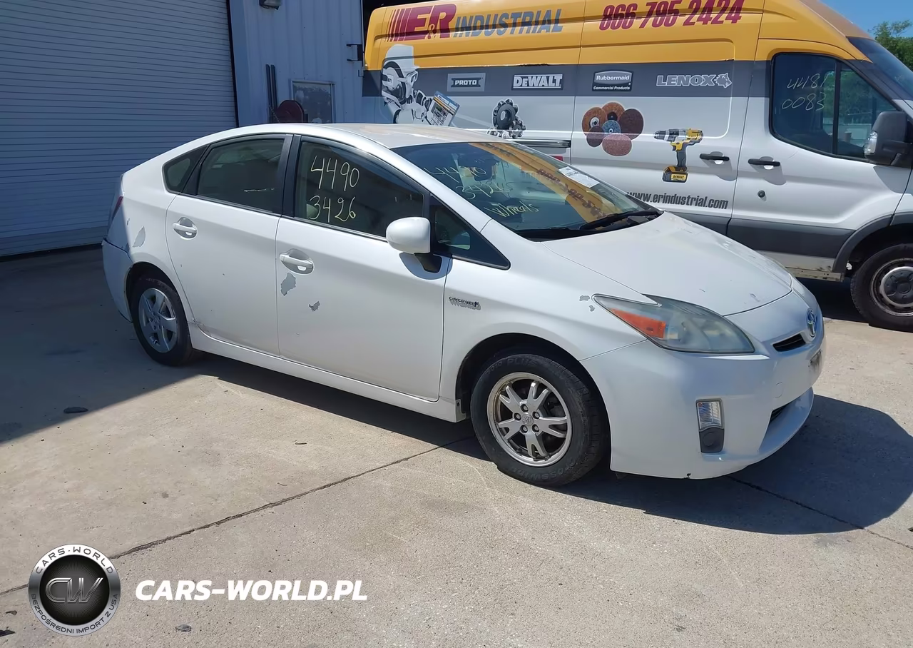 2011 Toyota Prius Two