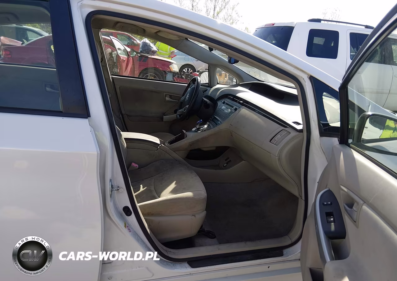 2011 Toyota Prius Two VIN:JTDKN3DU3B5344856 - 5