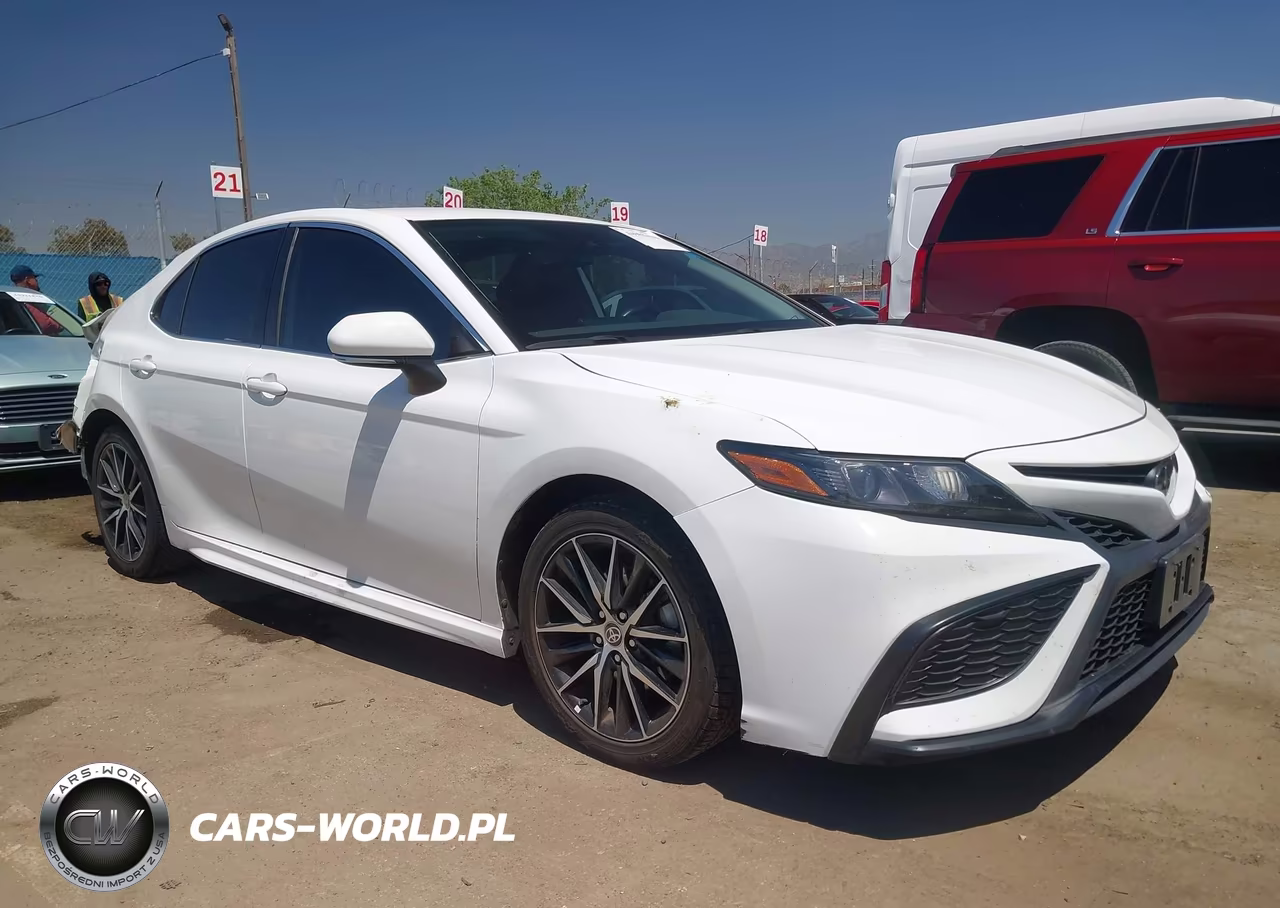 2024 Toyota Camry Se – zdjęcie 1 z 15