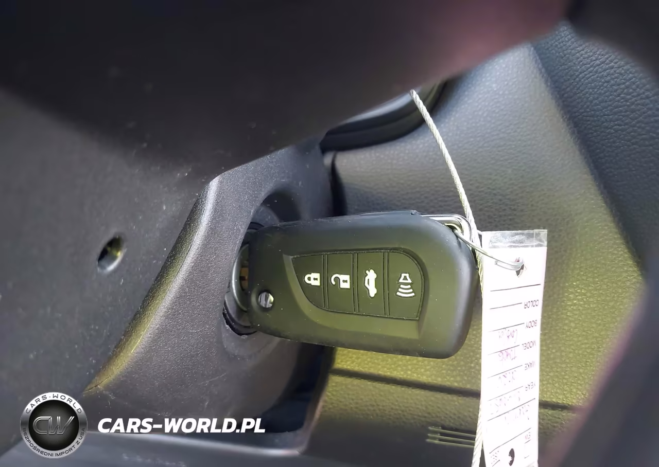 2026 Toyota Corolla Le VIN:5YFB4MDE6TP393197 - 11