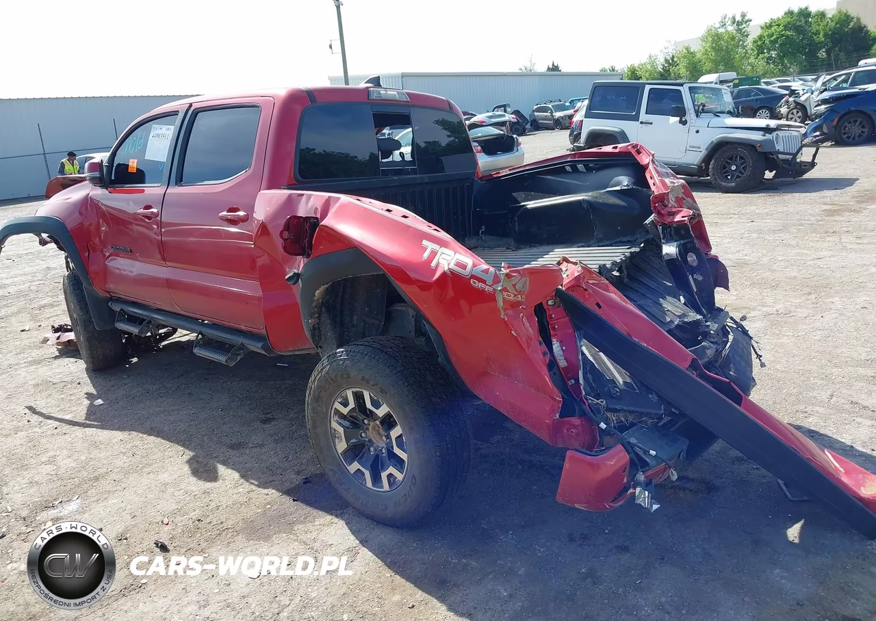 2019 Toyota Tacoma Trd Off Road VIN:5TFDZ5BN8KX038860 - 3