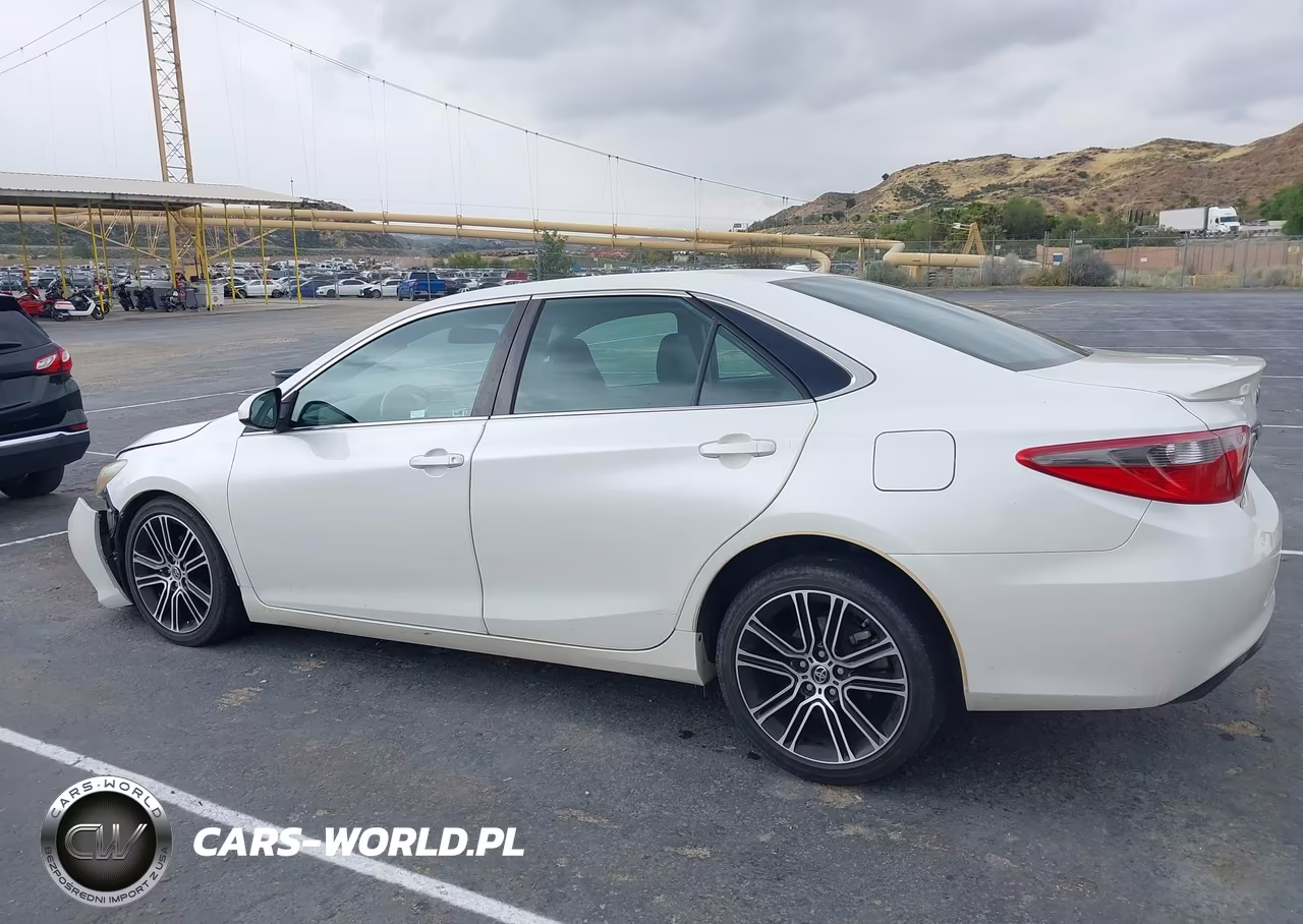 2016 Toyota Camry Se VIN:4T1BF1FK1GU184403 - 14