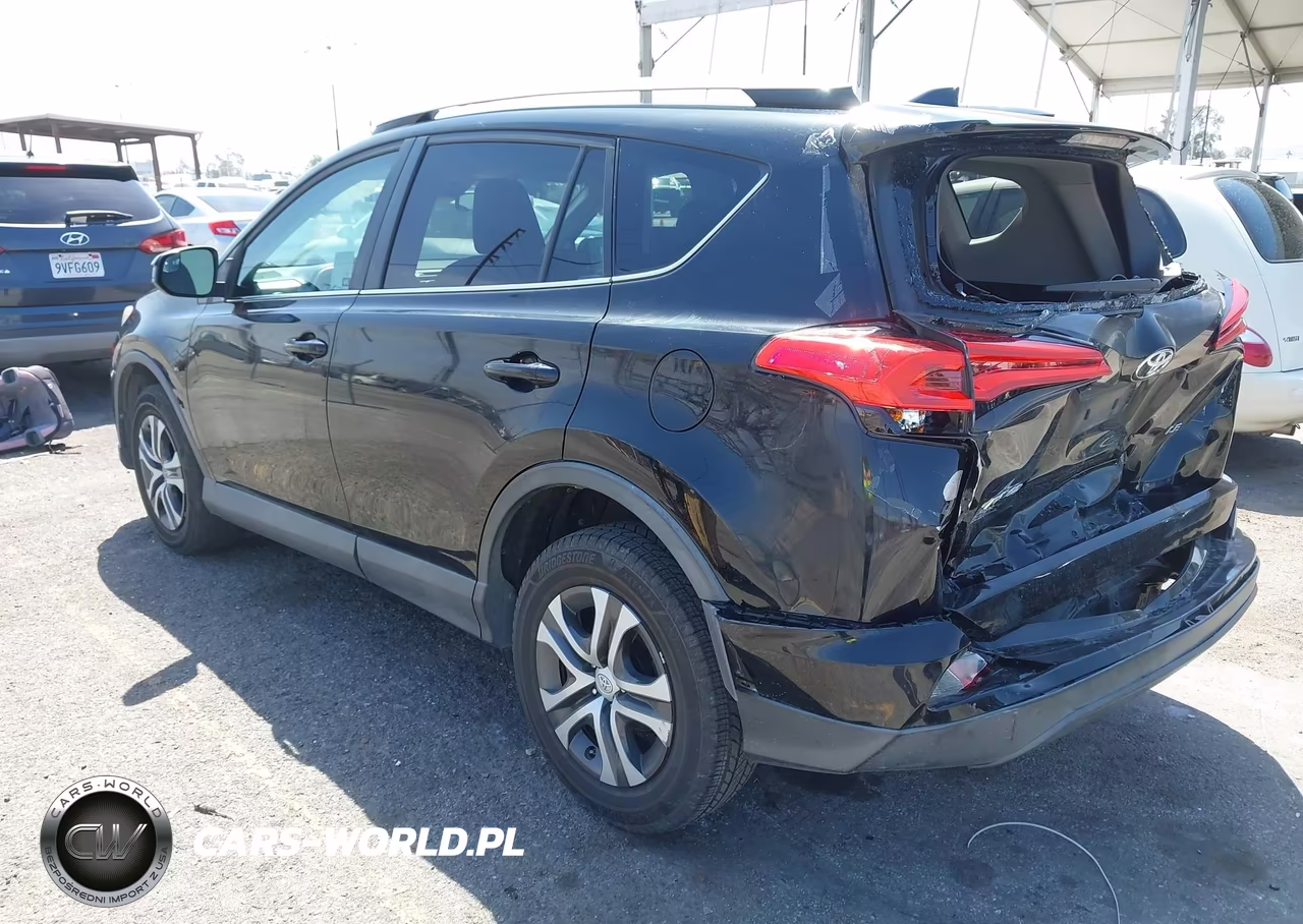 2017 Toyota Rav4 Le VIN:2T3ZFREV6HW334927 - 3