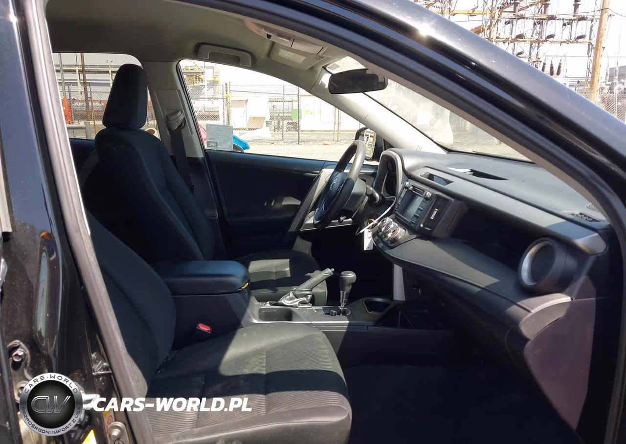 2017 Toyota Rav4 Le VIN:2T3ZFREV6HW334927 - 5