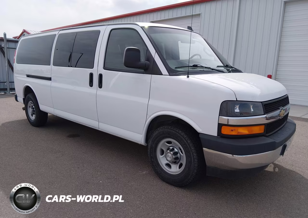 2017 Chevrolet Express 3500 Lt