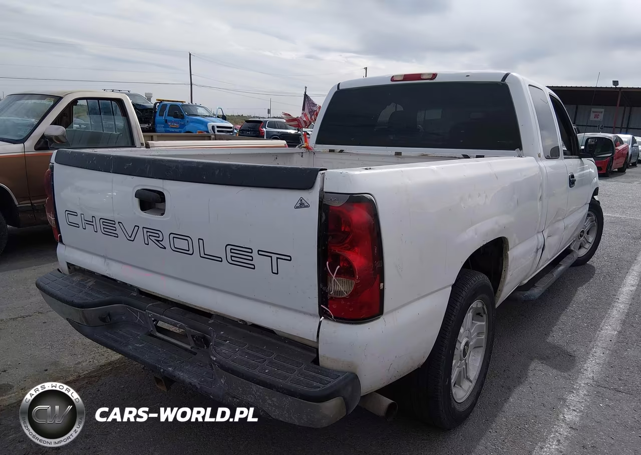 2004 Chevrolet Silverado 1500 Work Truck VIN:1GCEC19T84Z297942 - 4