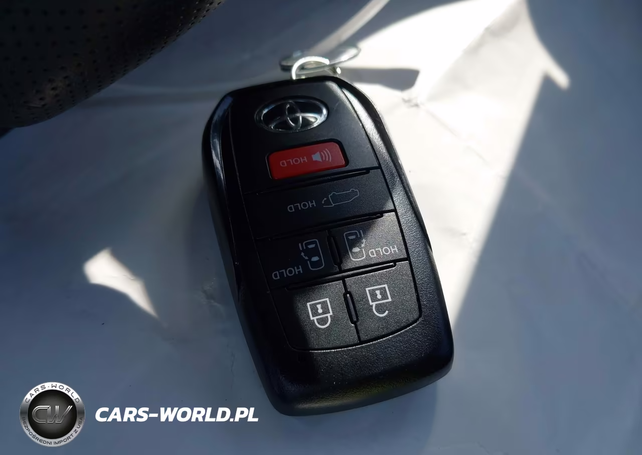 2026 Toyota Sienna Xle VIN:5TDYRKEC2TS291738 - 11