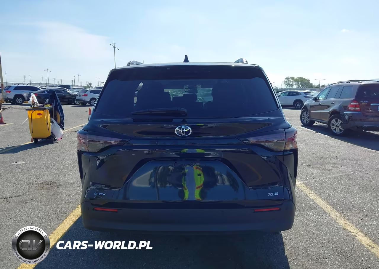 2026 Toyota Sienna Xle VIN:5TDYRKEC2TS291738 - 16