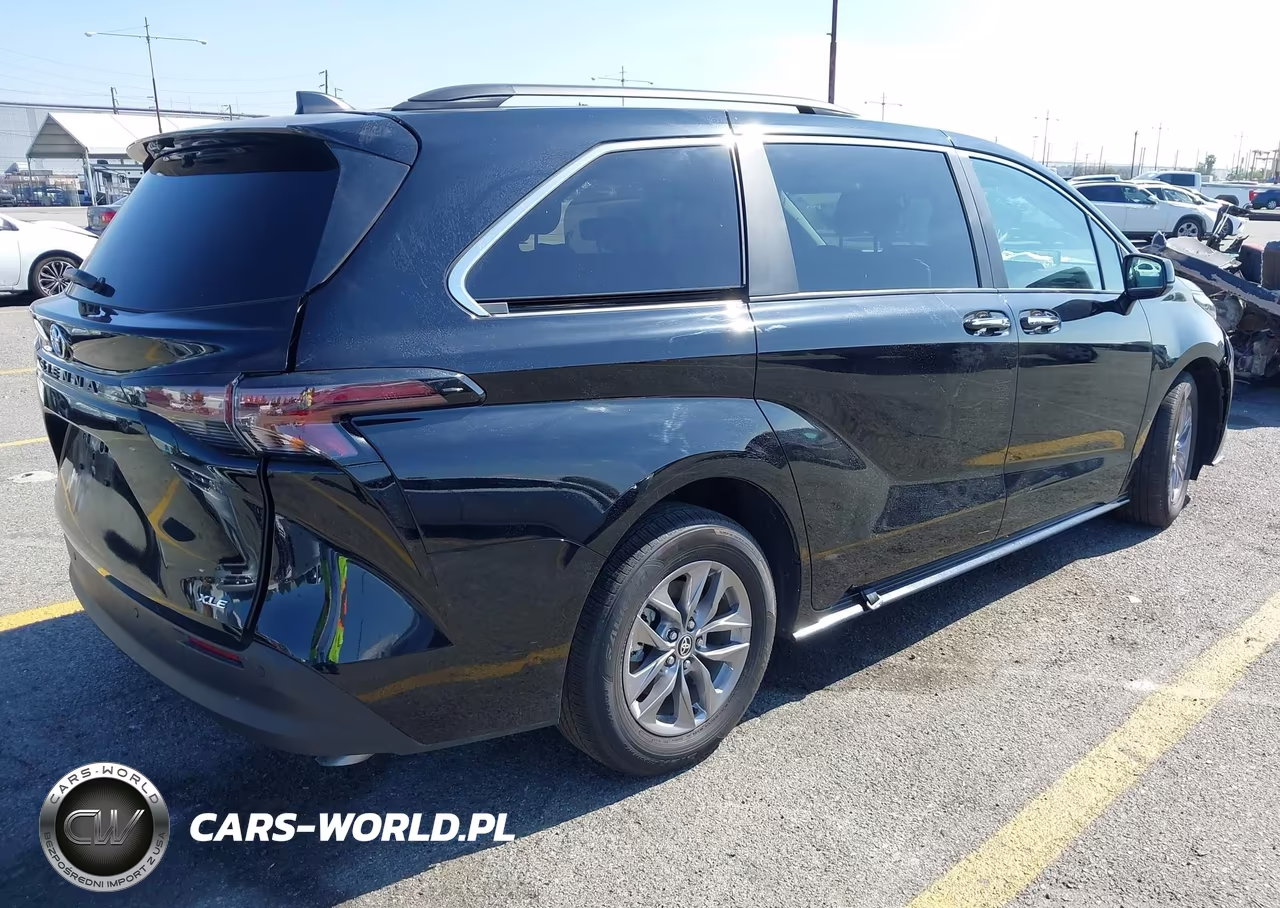 2026 Toyota Sienna Xle VIN:5TDYRKEC2TS291738 - 4