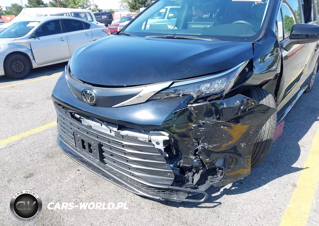 2026 Toyota Sienna Xle VIN:5TDYRKEC2TS291738 - 6