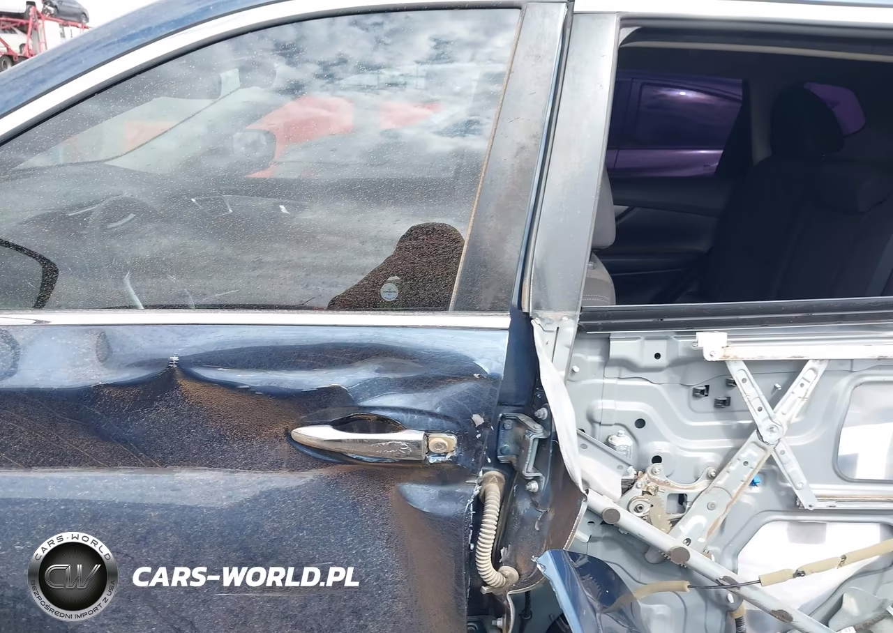 2016 Nissan Rogue S VIN:KNMAT2MTXGP637619 - 15