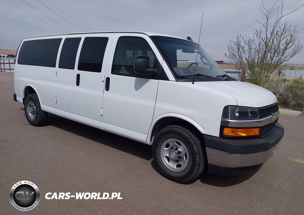 2018 Chevrolet Express 3500 Lt