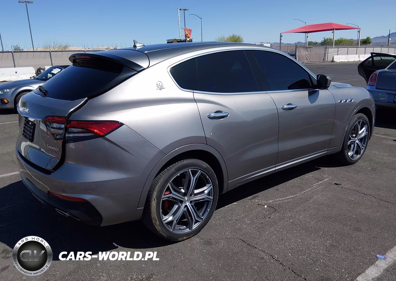 2021 Maserati Levante VIN:ZN661XUA6MX372702 - 4