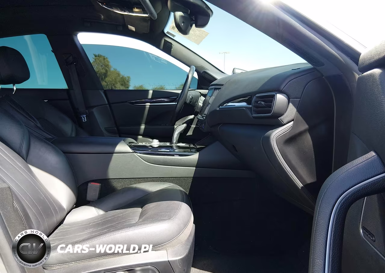 2021 Maserati Levante VIN:ZN661XUA6MX372702 - 5