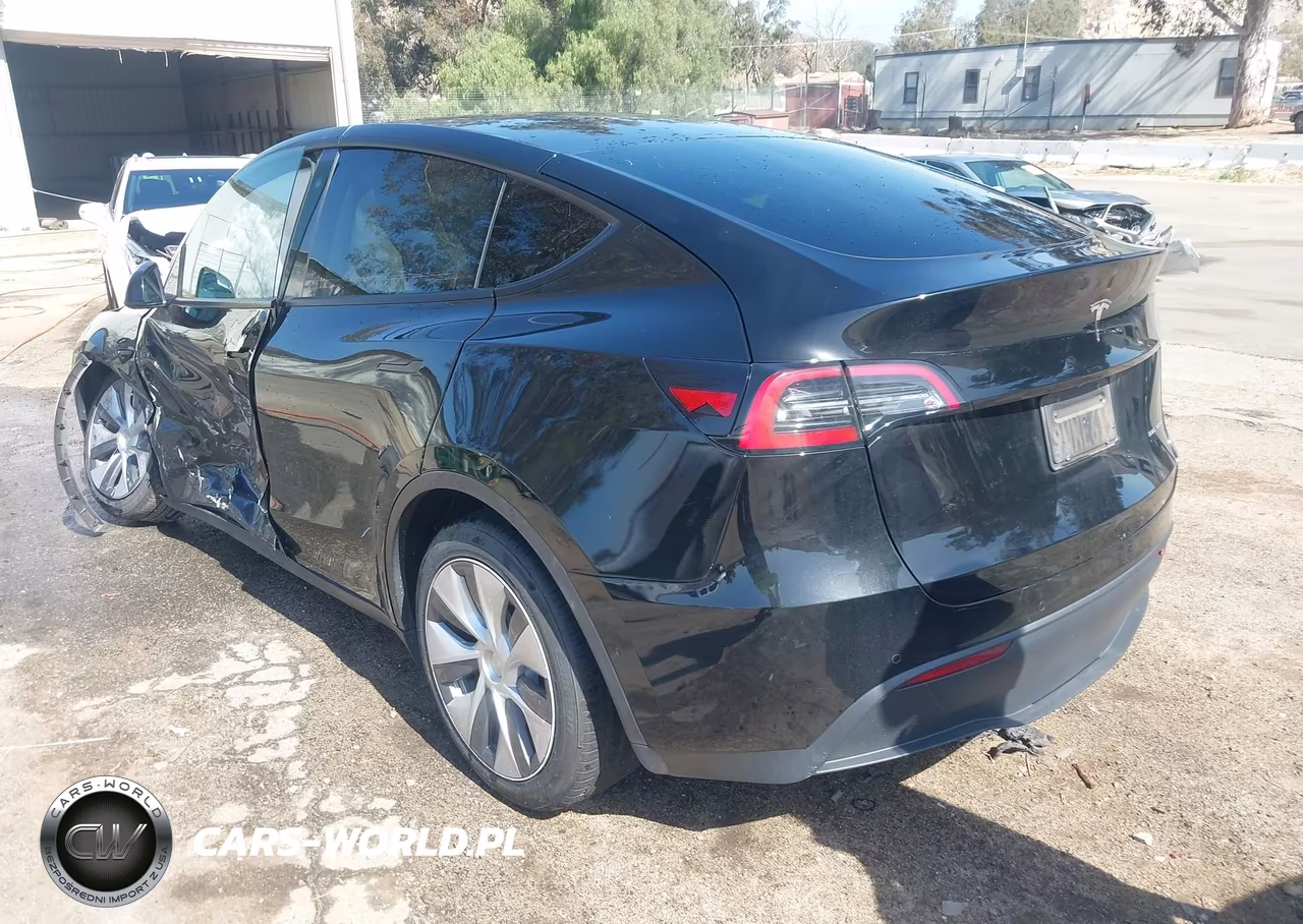 2023 Tesla Model Y Awd-Long Range Dual Motor All-Wheel Drive VIN:7SAYGDEE5PA024493 - 3