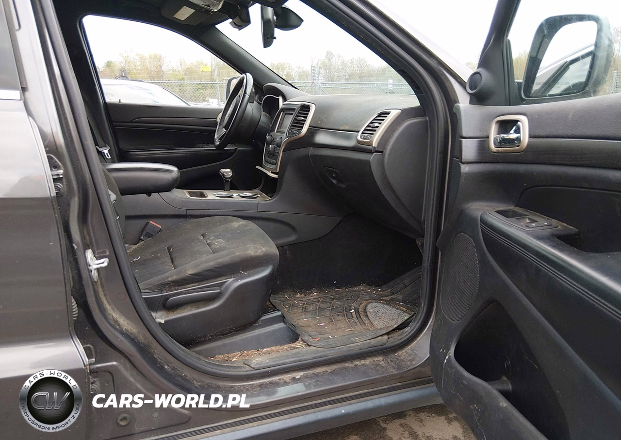 2014 Jeep Grand Cherokee Laredo VIN:1C4RJFAG0EC204404 - 5