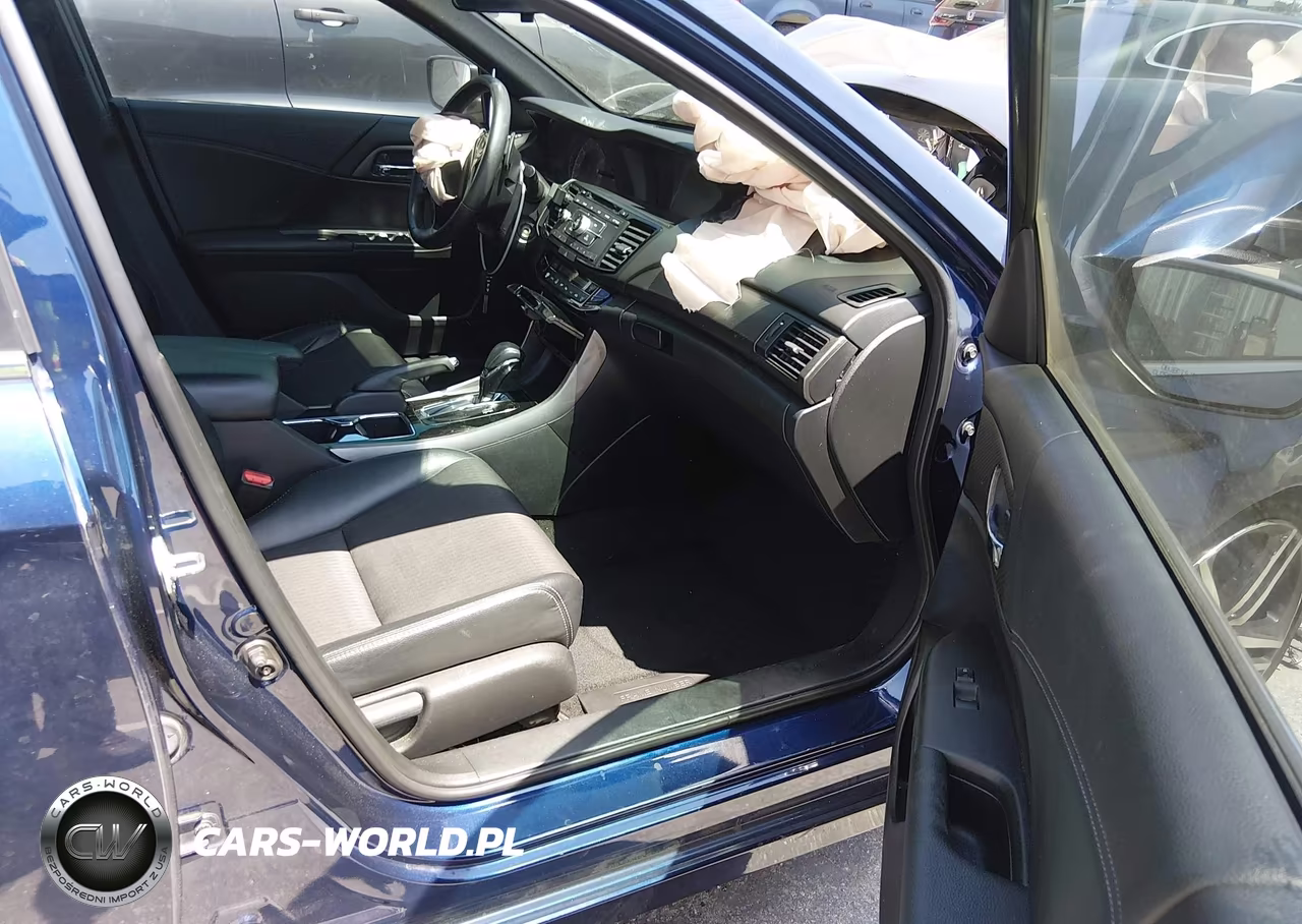 2017 Honda Accord Sport VIN:1HGCR2F54HA137337 - 5