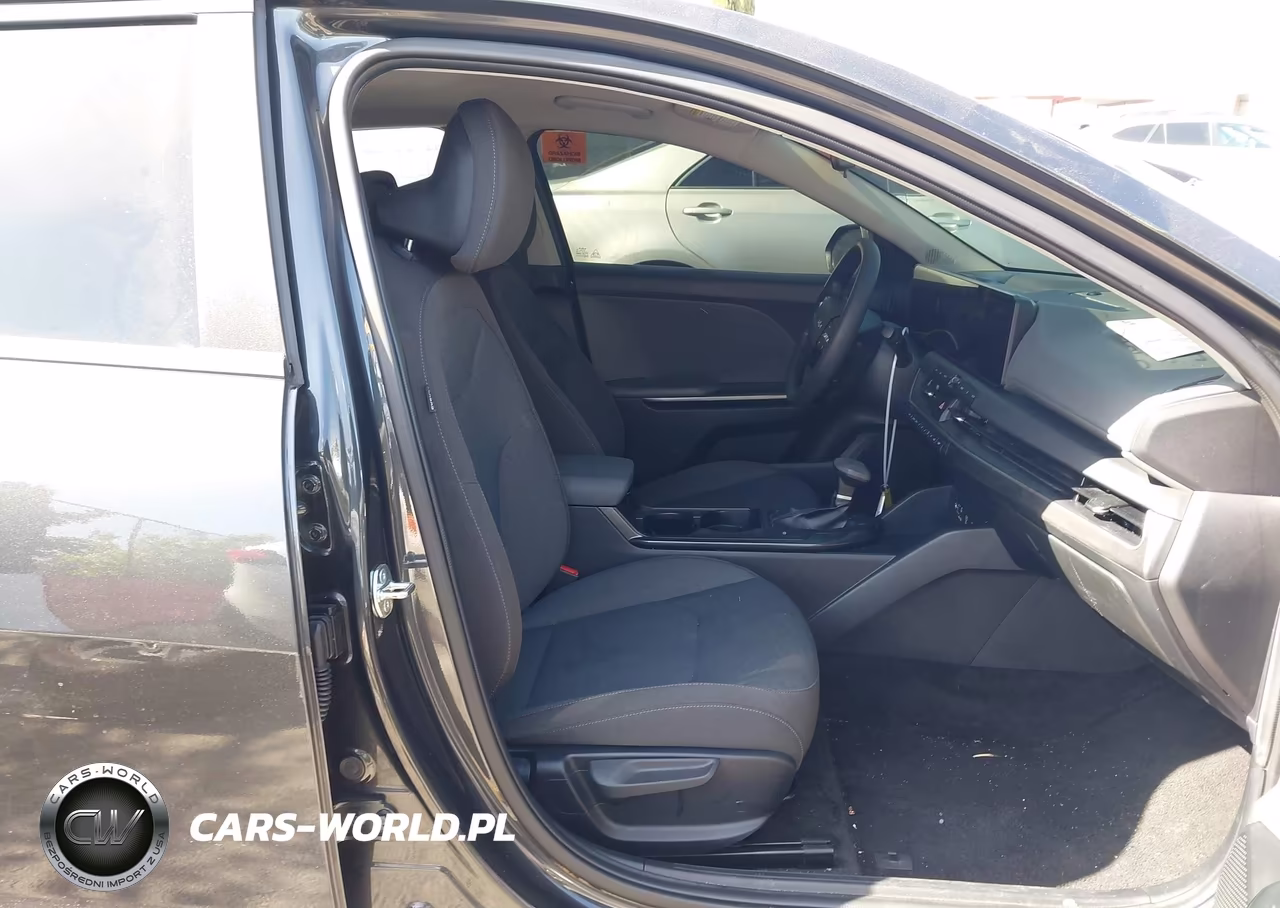 2025 Kia K4 Lxs VIN:3KPFT4DE3SE084484 - 5