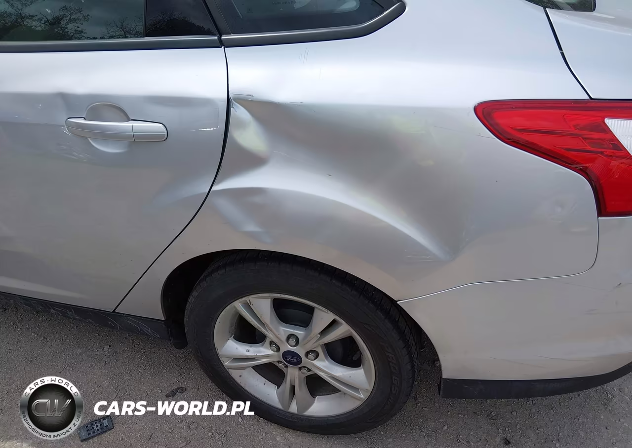 2014 Ford Focus Se VIN:1FADP3F28EL228864 - 13