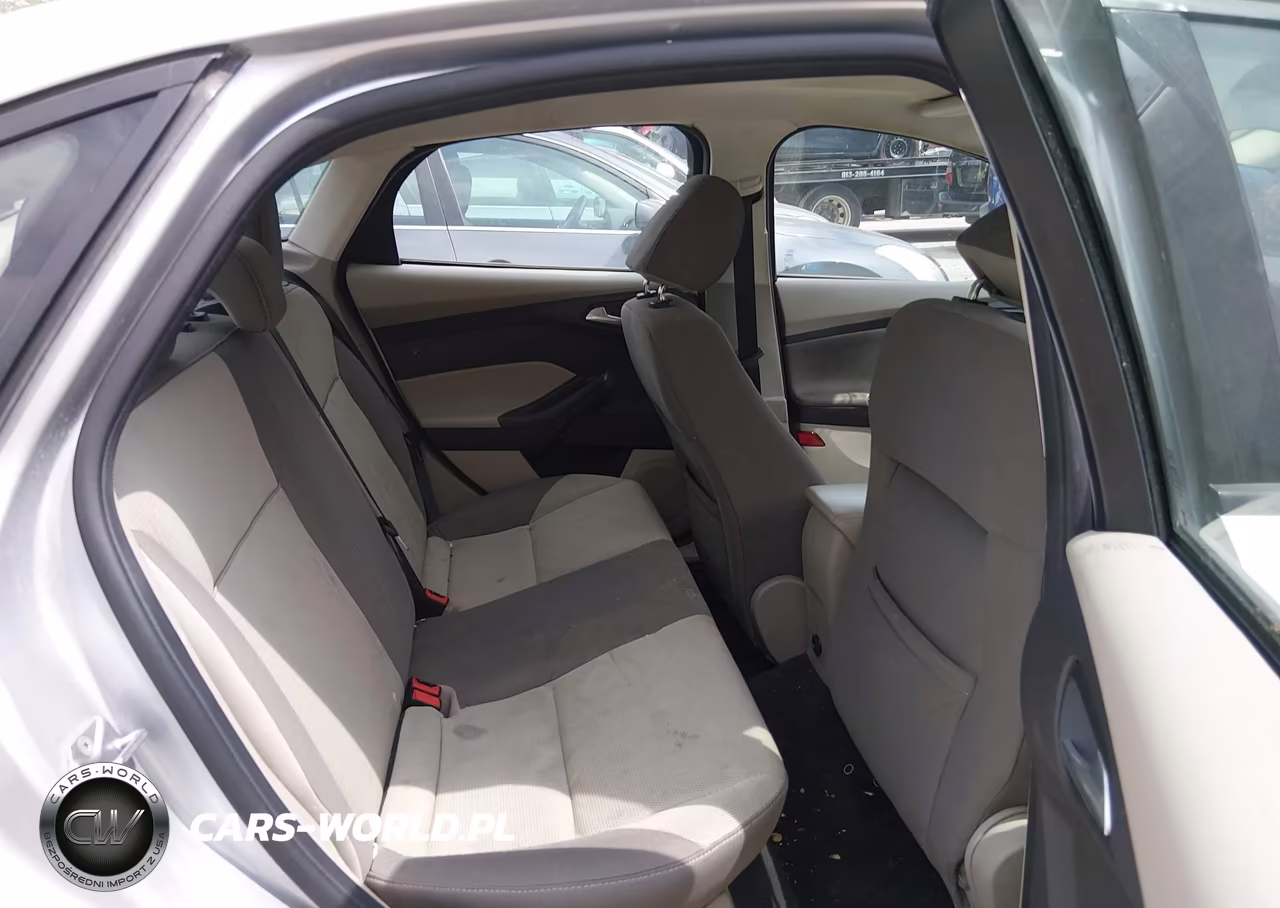 2014 Ford Focus Se VIN:1FADP3F28EL228864 - 8