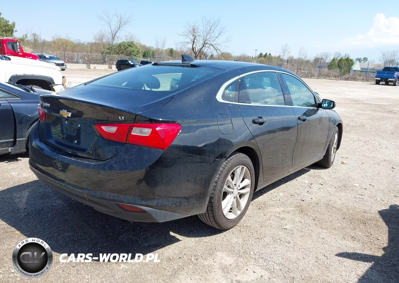 2018 Chevrolet Malibu Lt VIN:1G1ZD5ST5JF126961 - 4