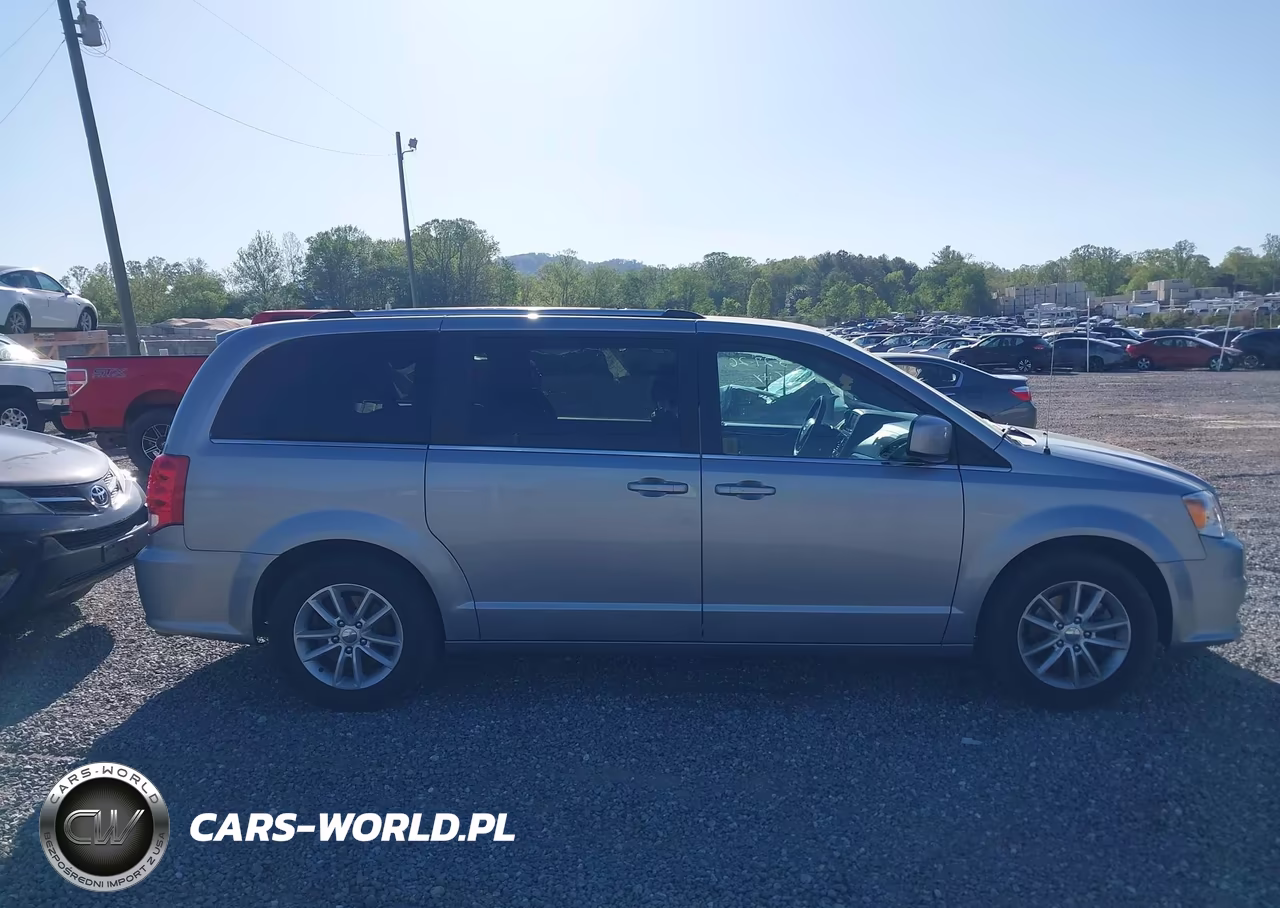 2019 Dodge Grand Caravan Sxt VIN:2C4RDGCG9KR556989 - 13