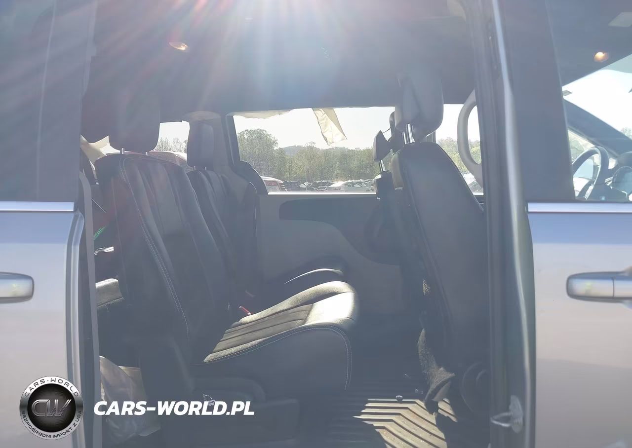 2019 Dodge Grand Caravan Sxt VIN:2C4RDGCG9KR556989 - 8