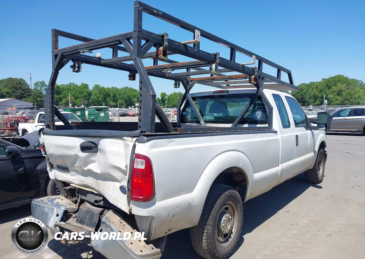 2011 Ford F-250 Xl VIN:1FT7X2A65BEC54043 - 4