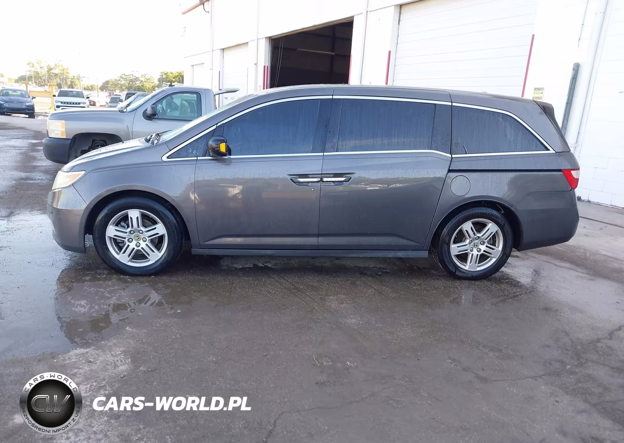 2013 Honda Odyssey Touring-Touring Elite VIN:5FNRL5H99DB072515 - 14
